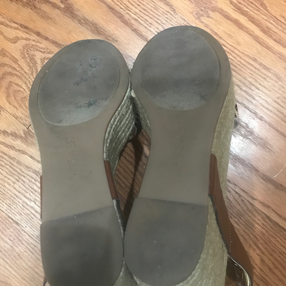 Platform - Picture 3 of 3